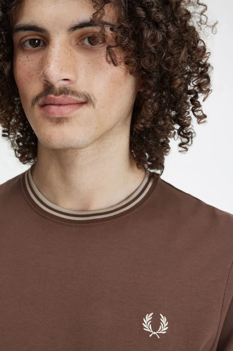 Fred Perry Twin Tipped T-shirt Carrington Brick-5