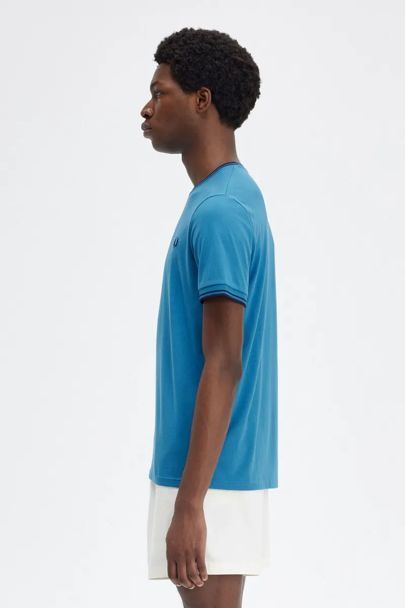 Fred Perry Twin Tipped T-shirt Runaway Bay Ocean / Navy MEDIUM ONLY-4