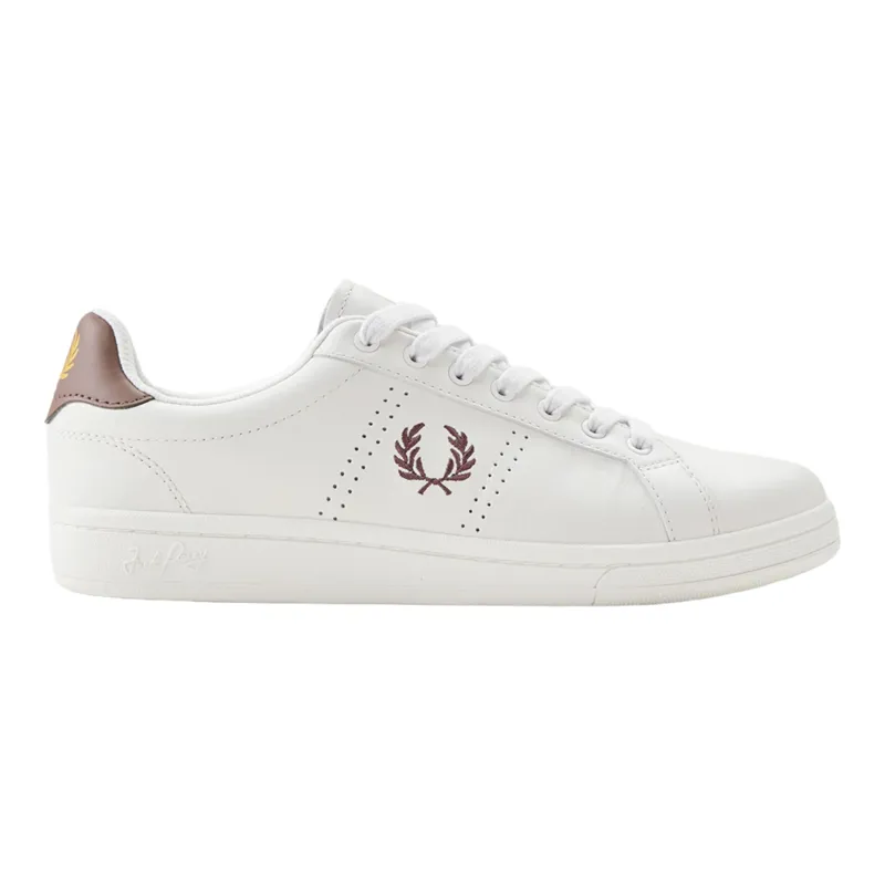 Fred Perry Trainers Porcelain / Carrington Brick