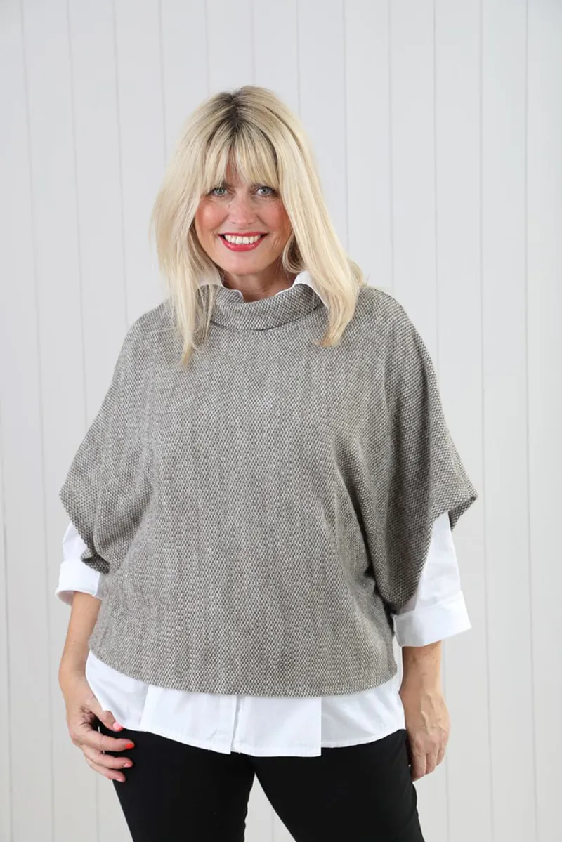 Goose Island cowl poncho top Beige-2