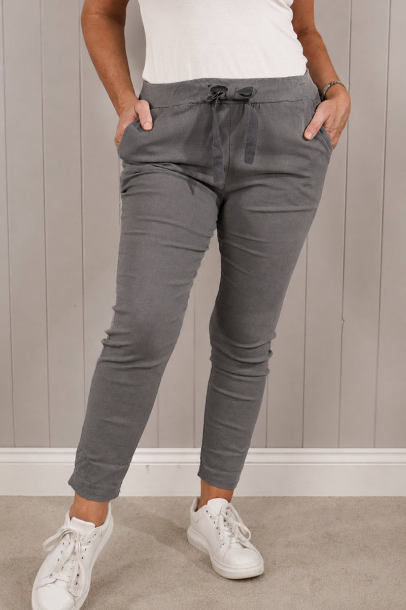 Goose Island magic pants Charcoal