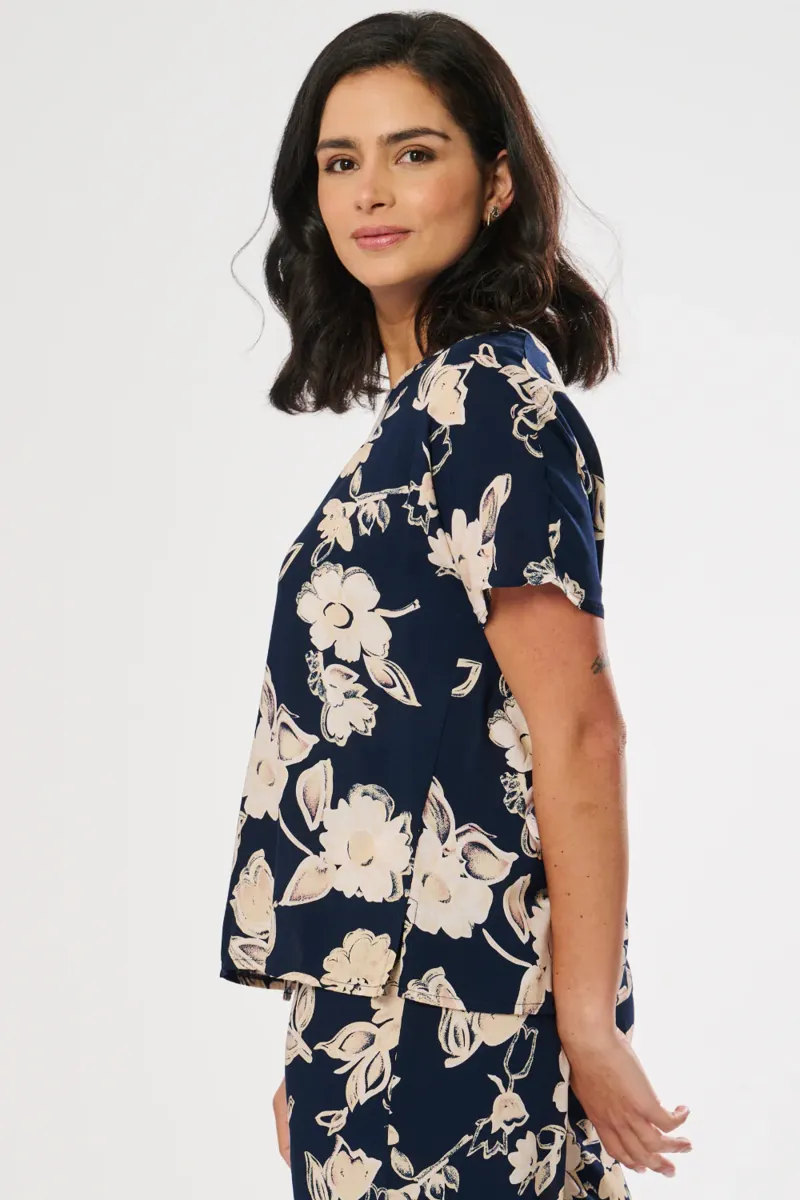 Saloos floral boxy top Navy-1
