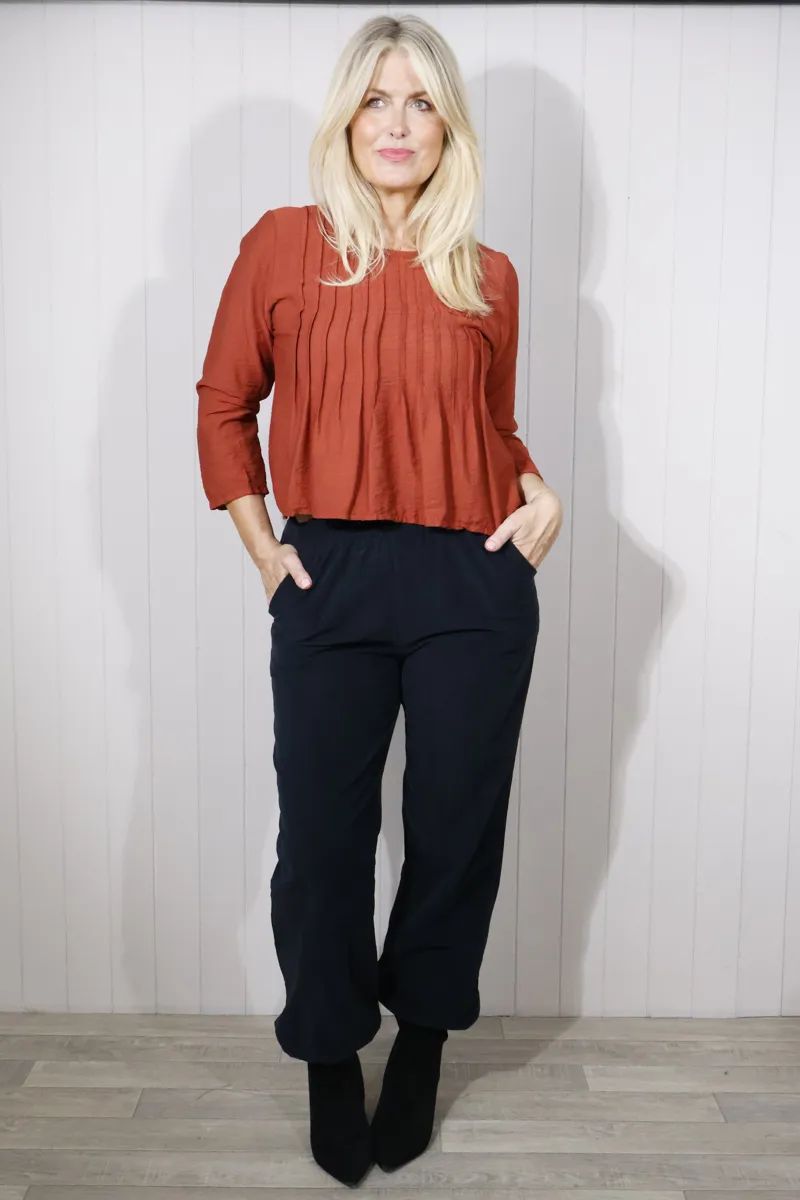 Goose Island pleat front blouse Orange-3
