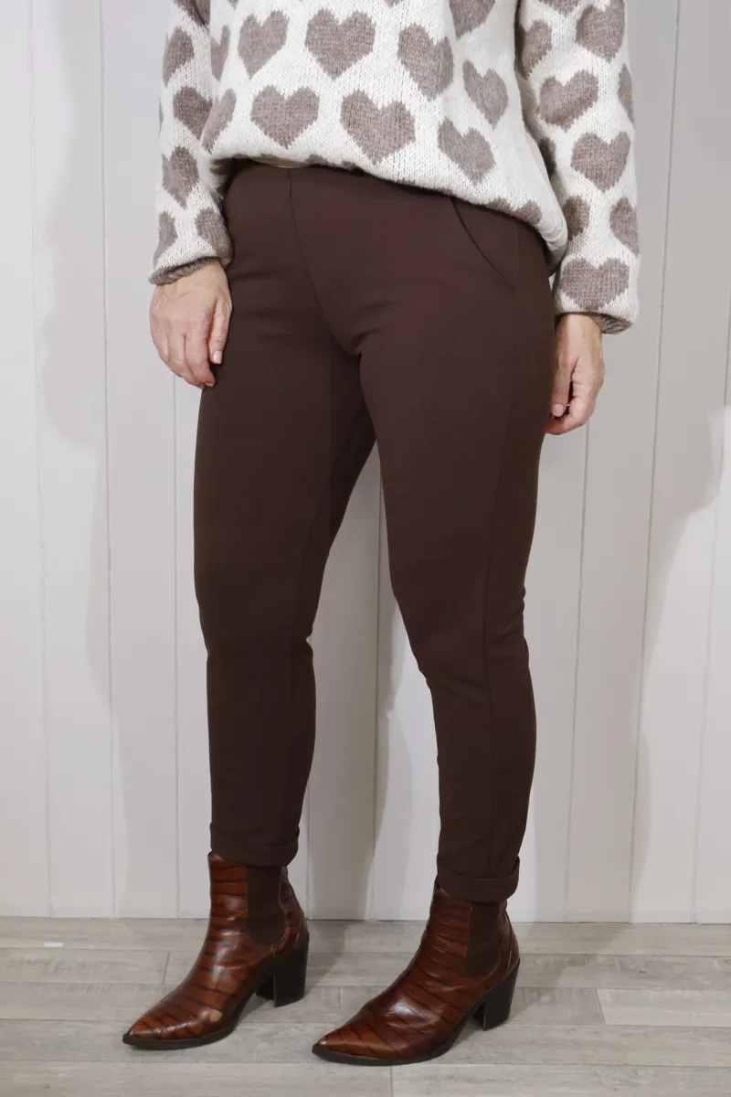 Goose Island ankle grazer trousers Brown-2