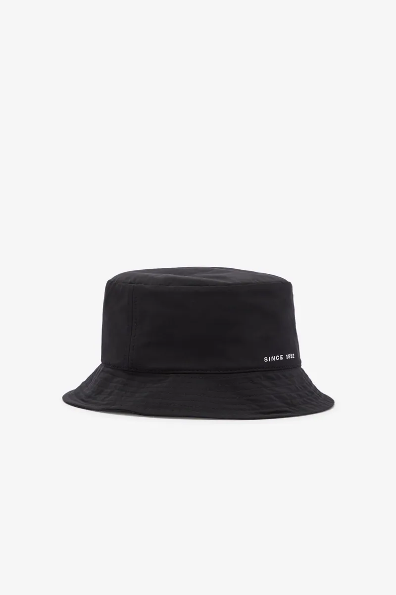Fred Perry HW1653-102 Laurel Wreath Bucket Hat Black SMALL LAST ONE-2