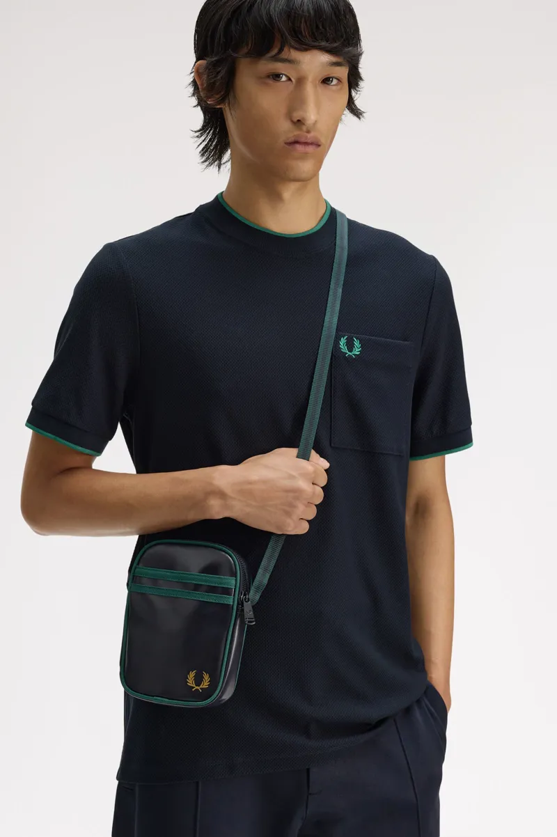 Fred Perry Classic Small Side Bag Navy / Grassroots-3