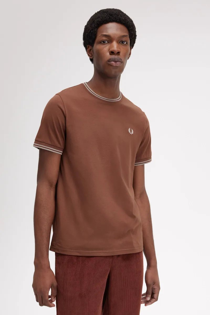 Fred Perry Twin Tipped T-shirt Whiskey Brown / Porridge -4