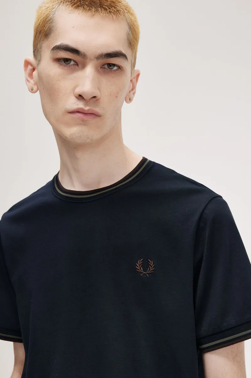 Fred Perry Twin Tipped T-shirt Navy / Wreath Green / Brick-2