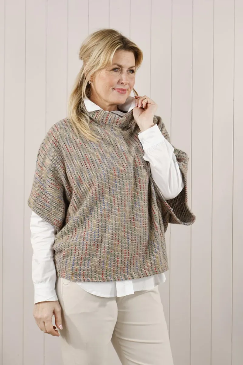 Goose Island rainbow fleck poncho Beige