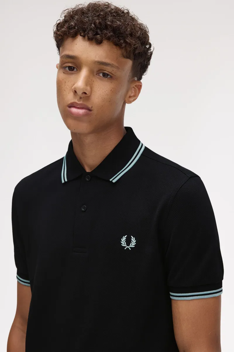 Fred Perry M3600-Q46 Polo T-shirt Black / Silverblue-4