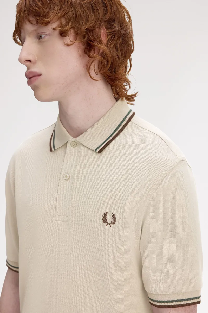 Fred Perry M3600-50A Polo T-shirt Warm Oat / Court Green / Burnt Tobacco-6