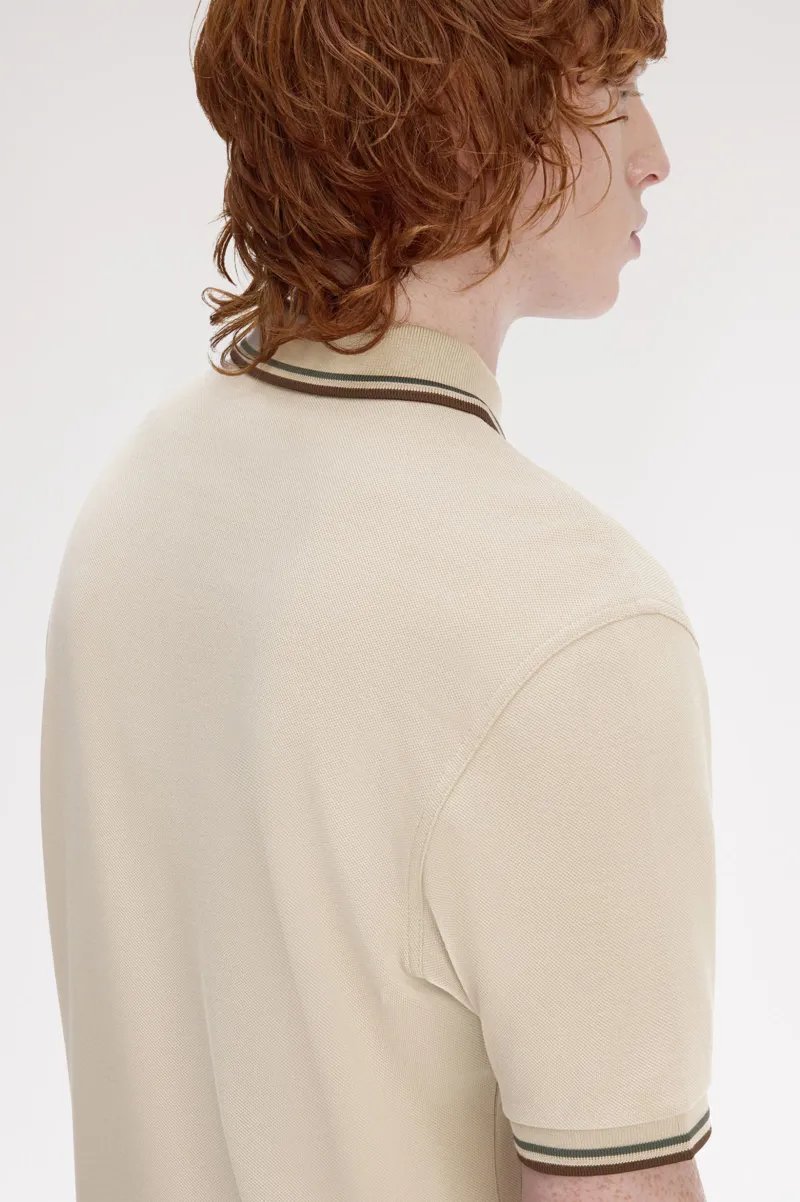 Fred Perry M3600-50A Polo T-shirt Warm Oat / Court Green / Burnt Tobacco-7