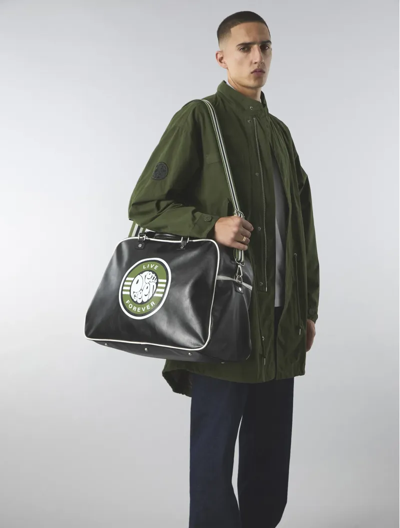 Pretty Green Live Forever Holdall Black-3