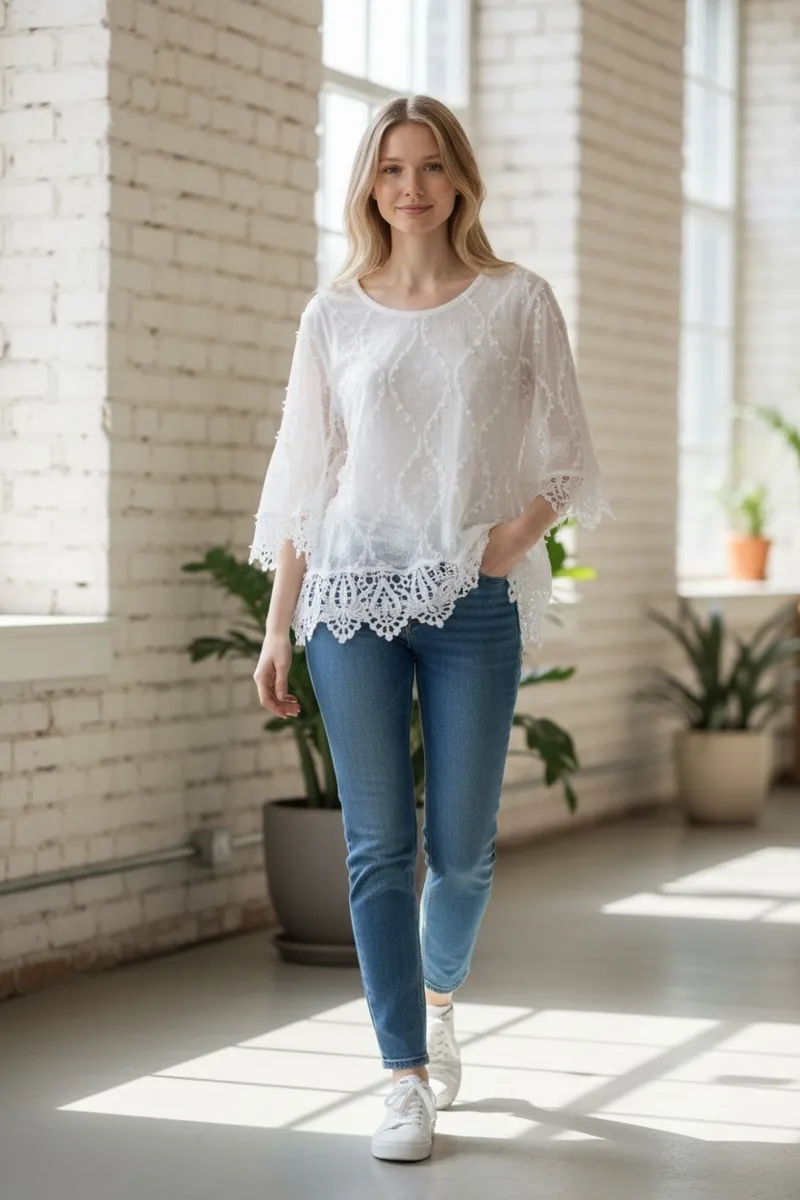 Paradiso embroidered bobble top White