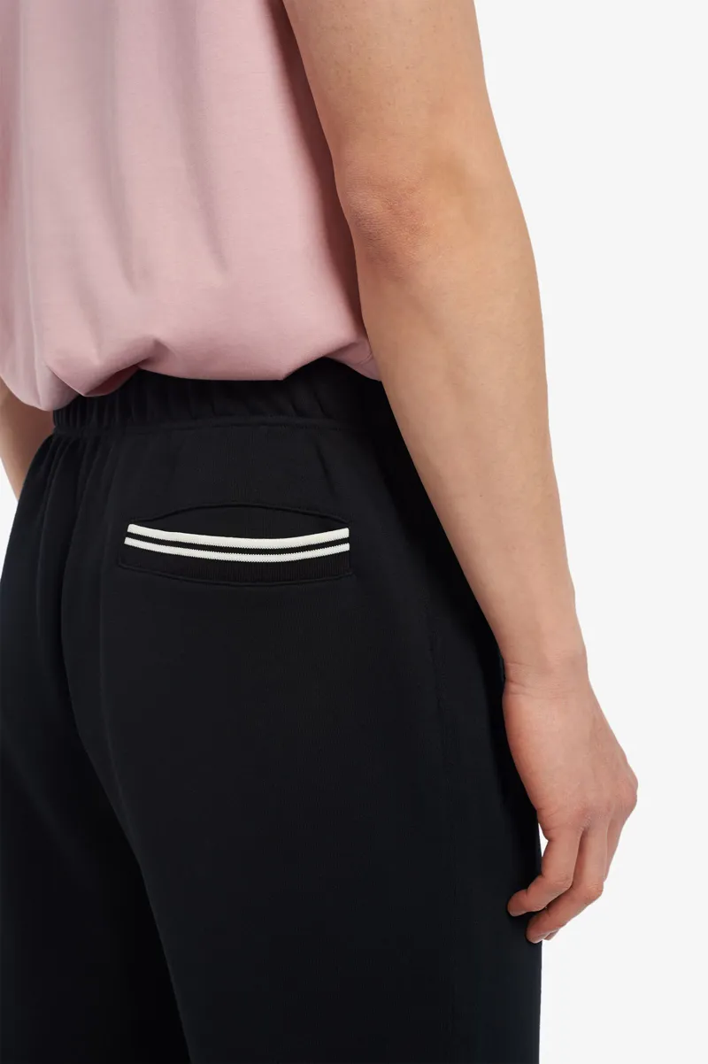 Fred Perry T2515-102 Loopback Sweatpants Black-2