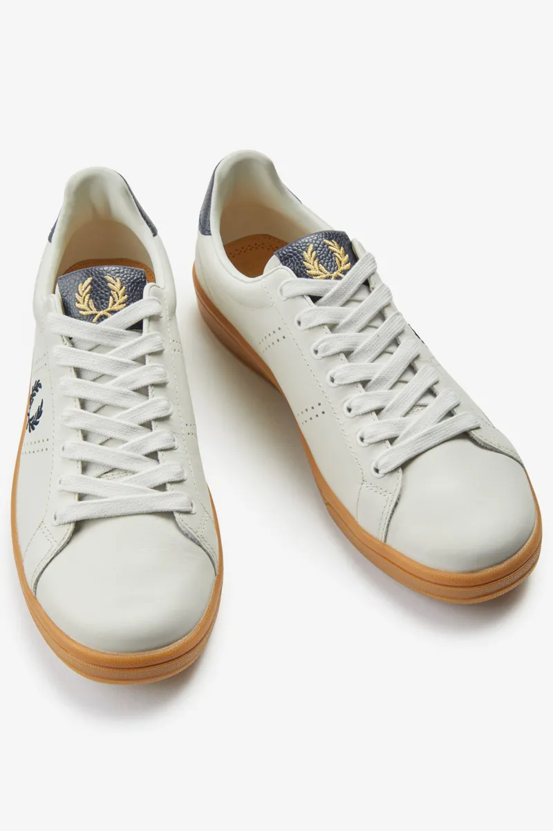 Fred Perry Trainers Porcelaine With Gum Sole SIZE 11 ONLY-5